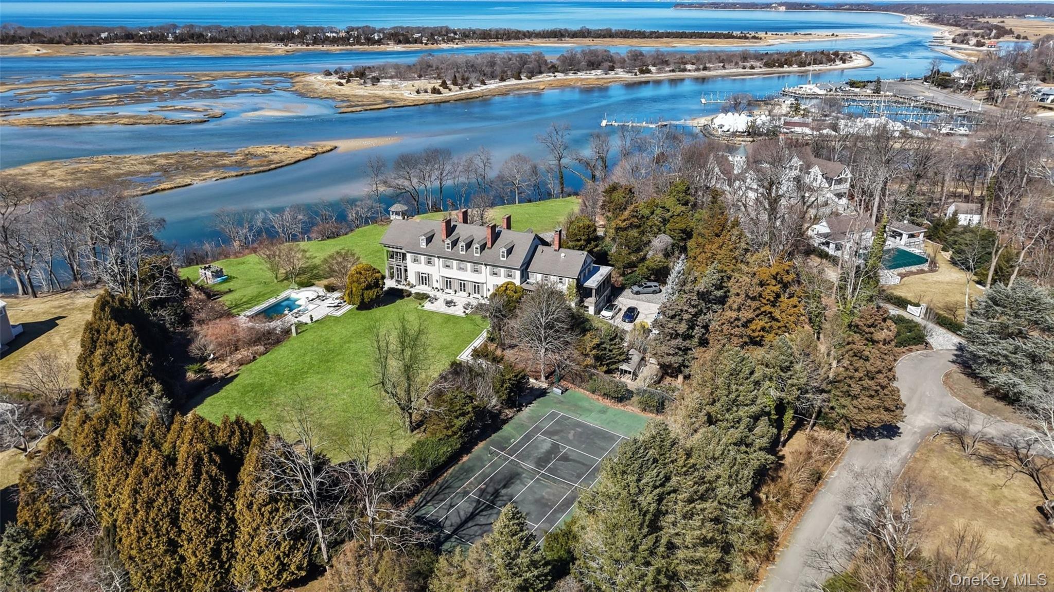 15 Emmet Drive, Head Of The Harbor, NY 11790