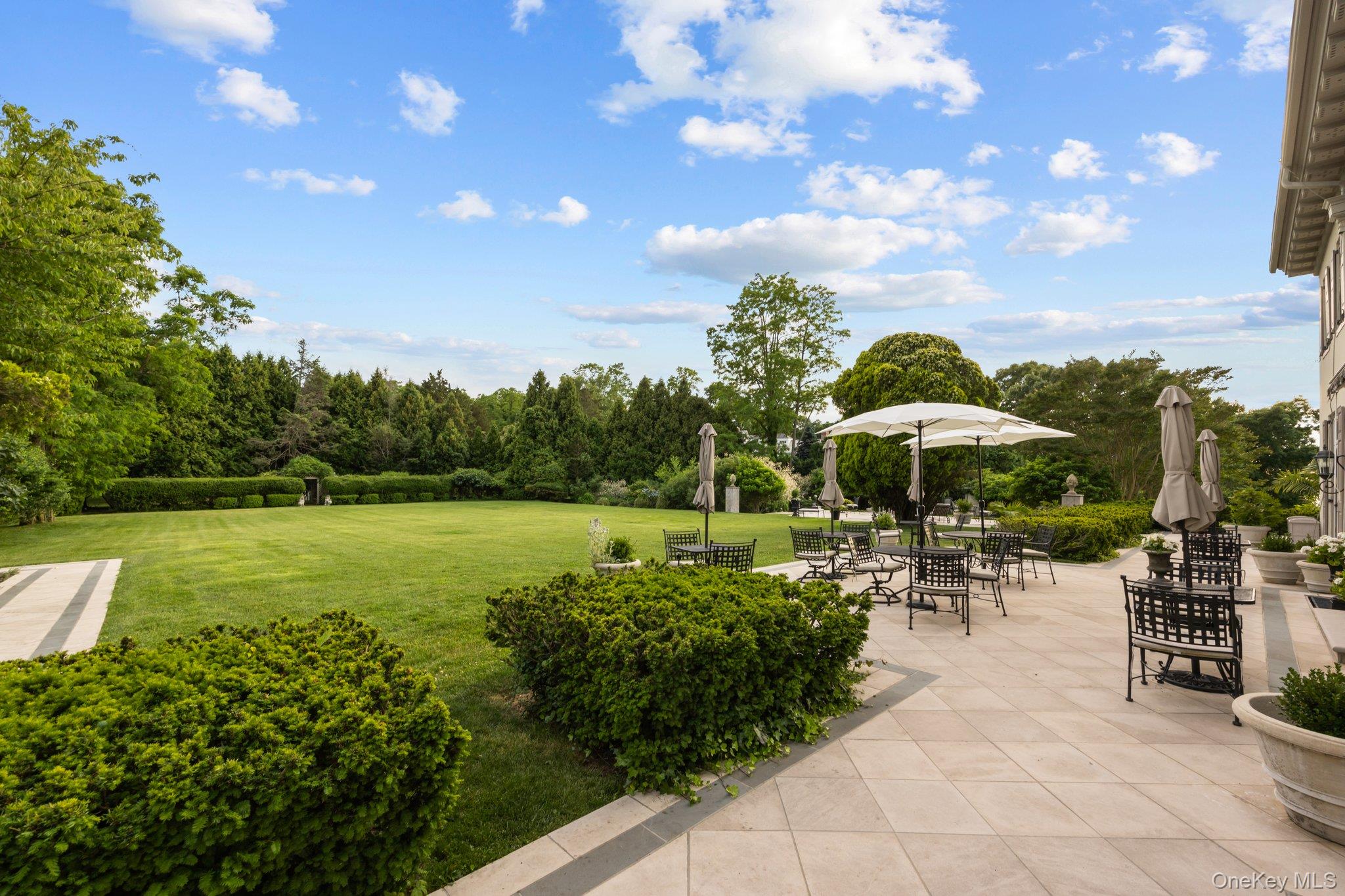 15 Emmet Drive, Head Of The Harbor, NY 11790