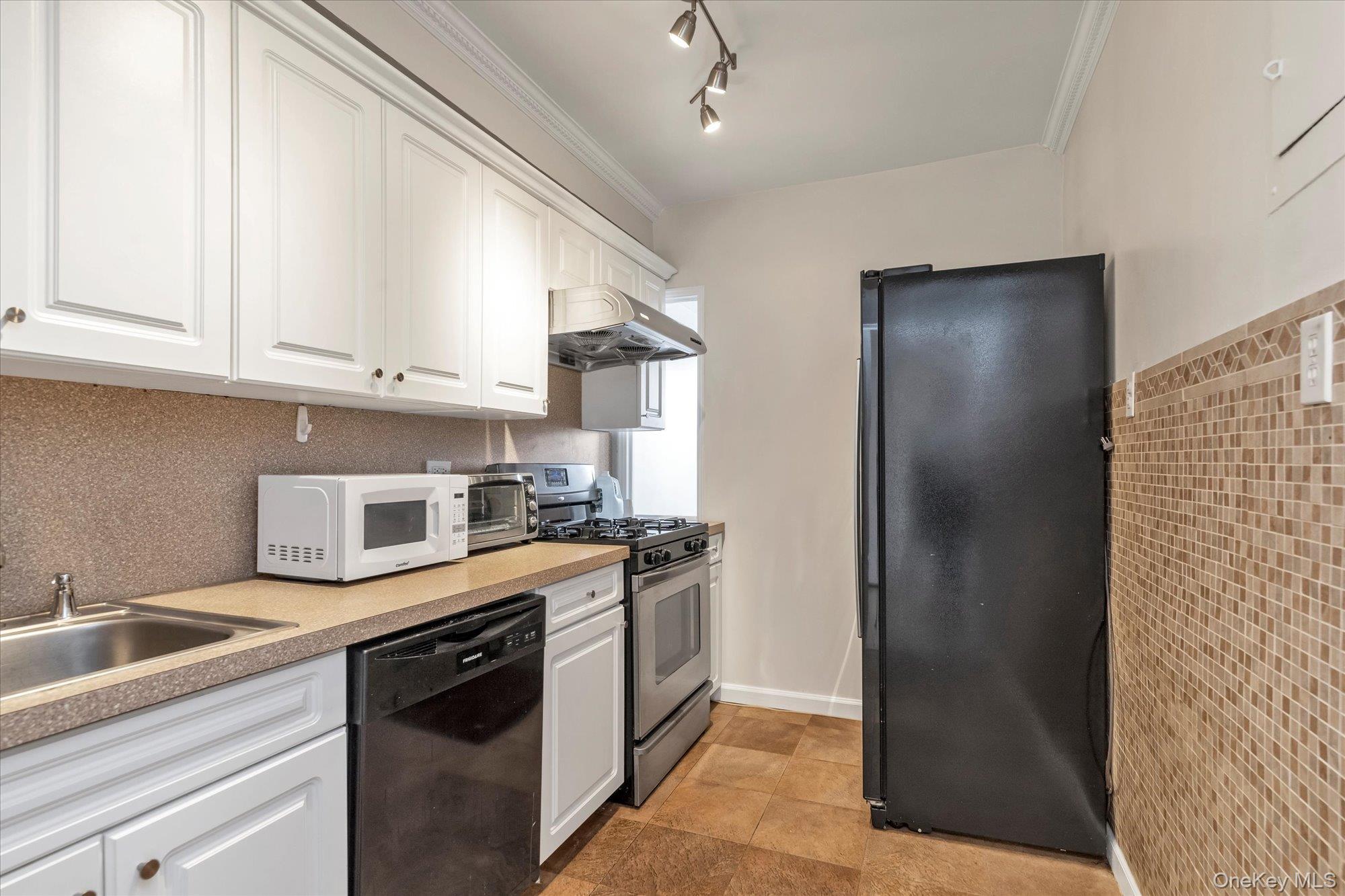 107-40 Queens Boulevard # 14C, Forest Hills, NY 11375