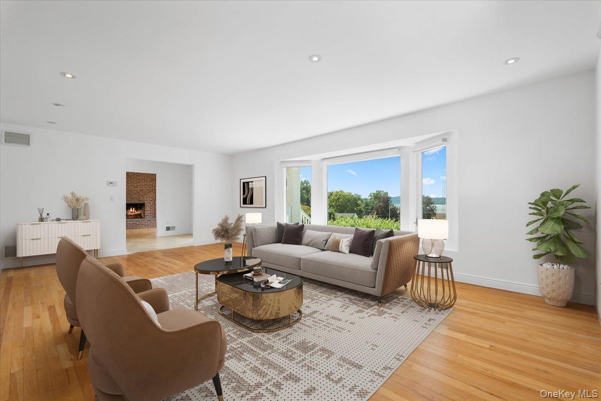 12 Country Club Lane N, Briarcliff Manor, NY 10510