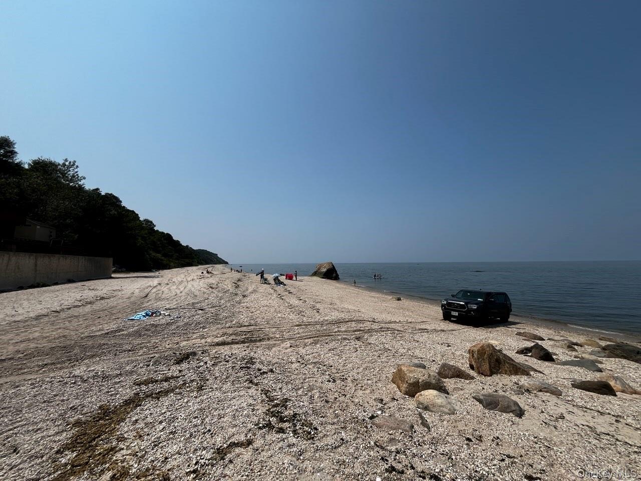 56 Hill Street E, Wading River, NY 11792