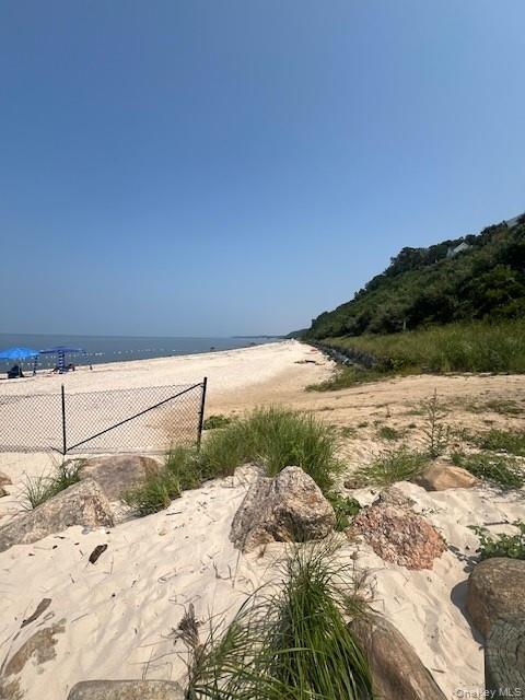 56 Hill Street E, Wading River, NY 11792