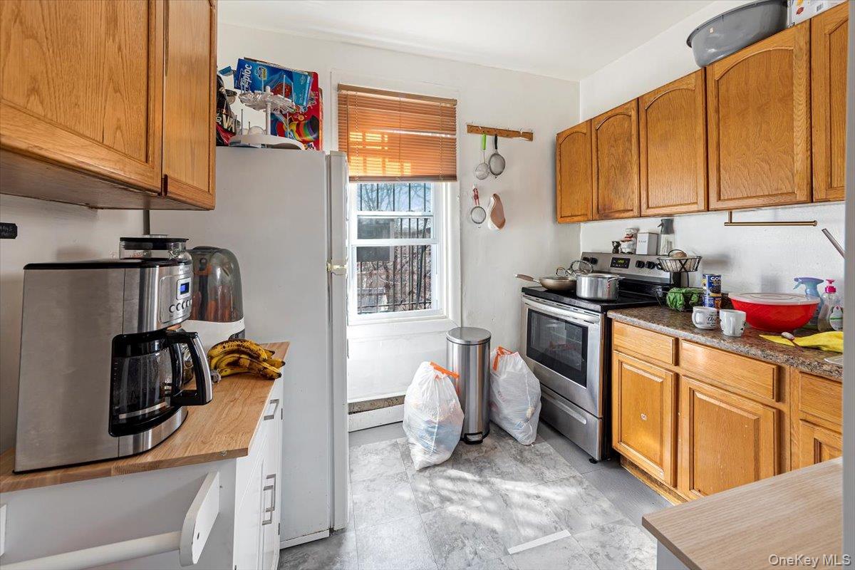 22 Jones Place, Yonkers, NY 10703