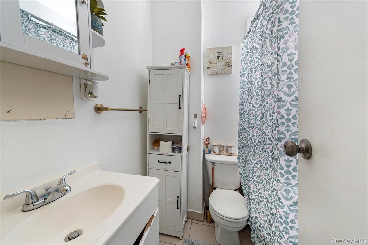 22 Jones Place, Yonkers, NY 10703