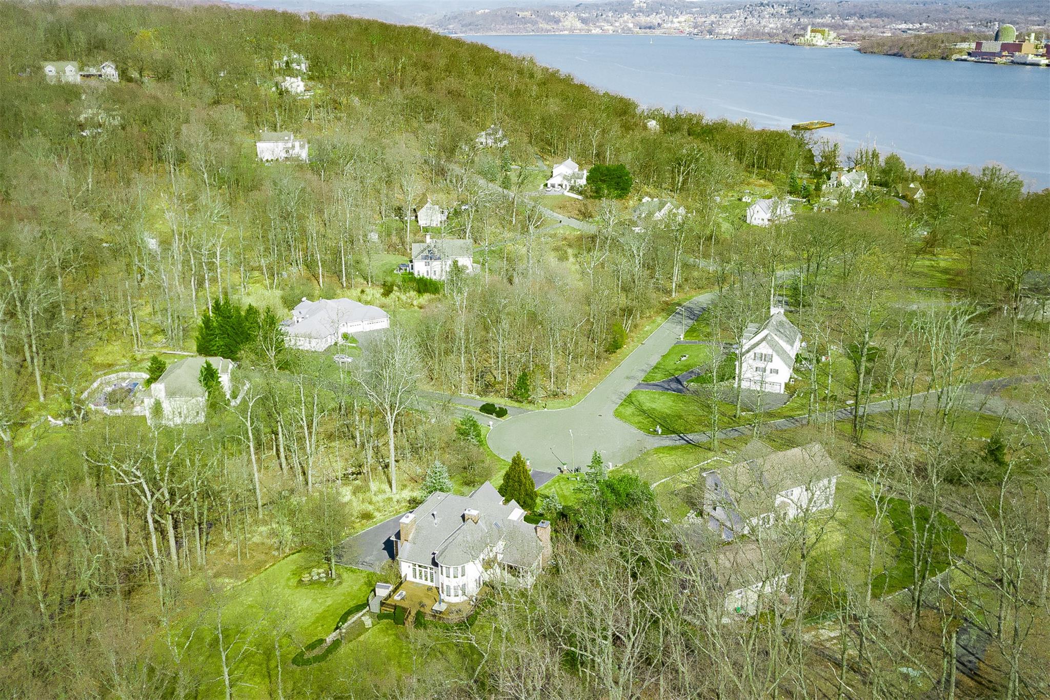 21 Katavolos Drive, Tomkins Cove, NY 10986
