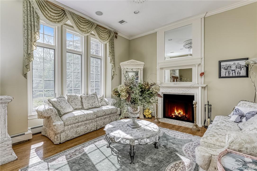 21 Katavolos Drive, Tomkins Cove, NY 10986