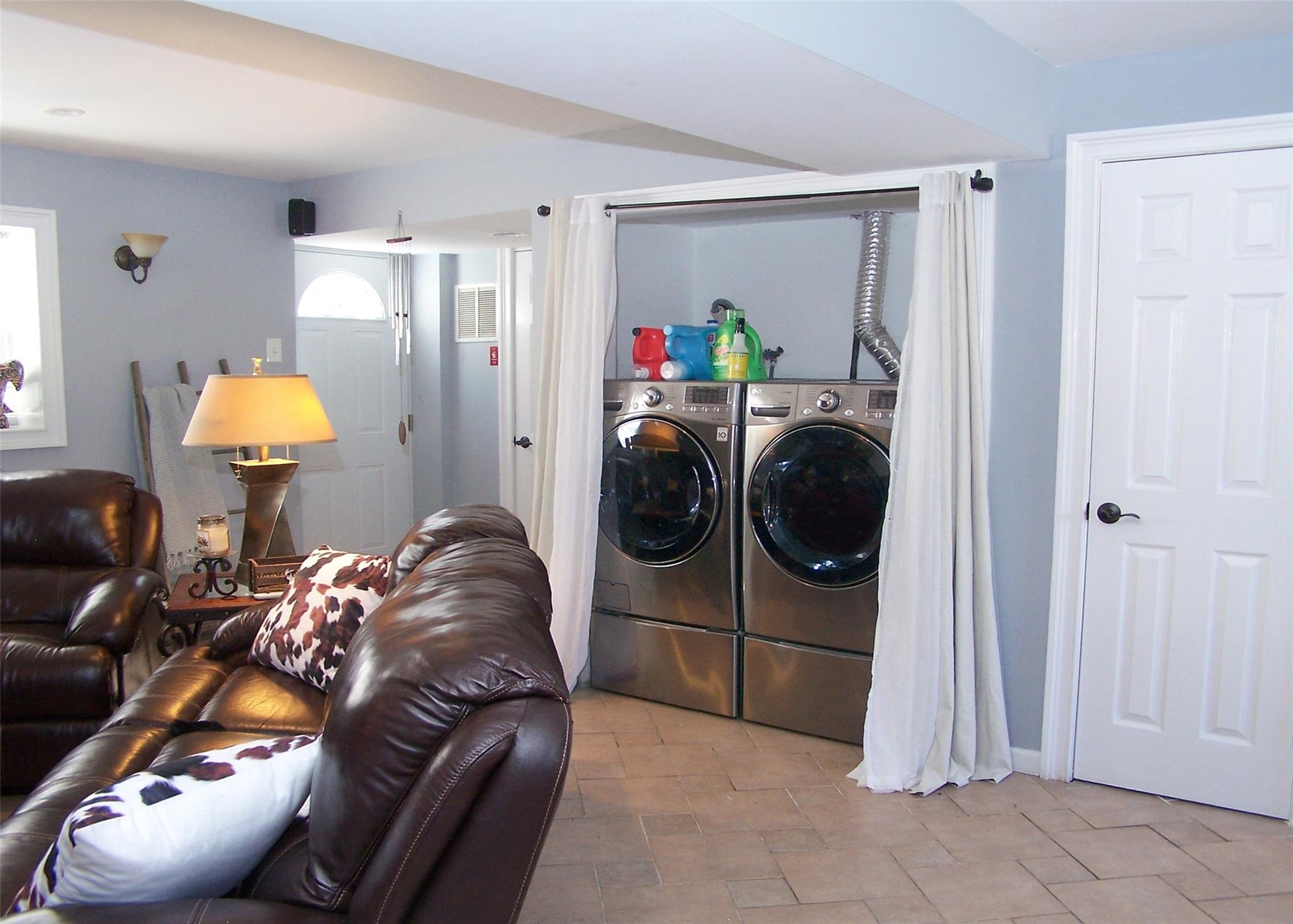 11 Doral Lane, Yaphank, NY 11980