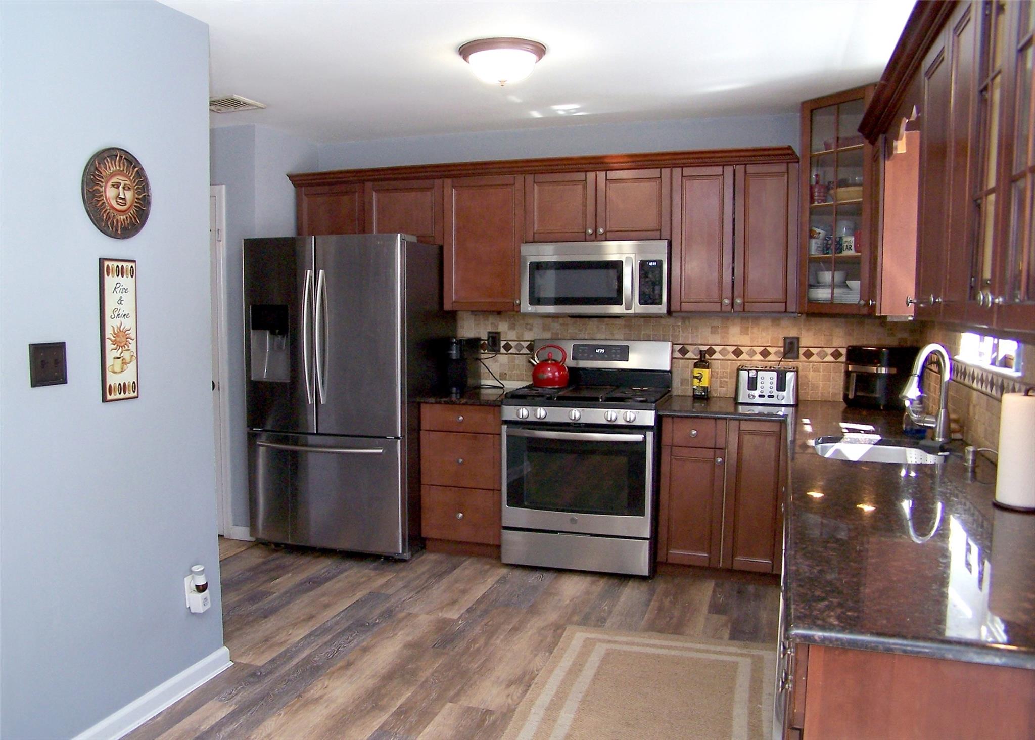 11 Doral Lane, Yaphank, NY 11980