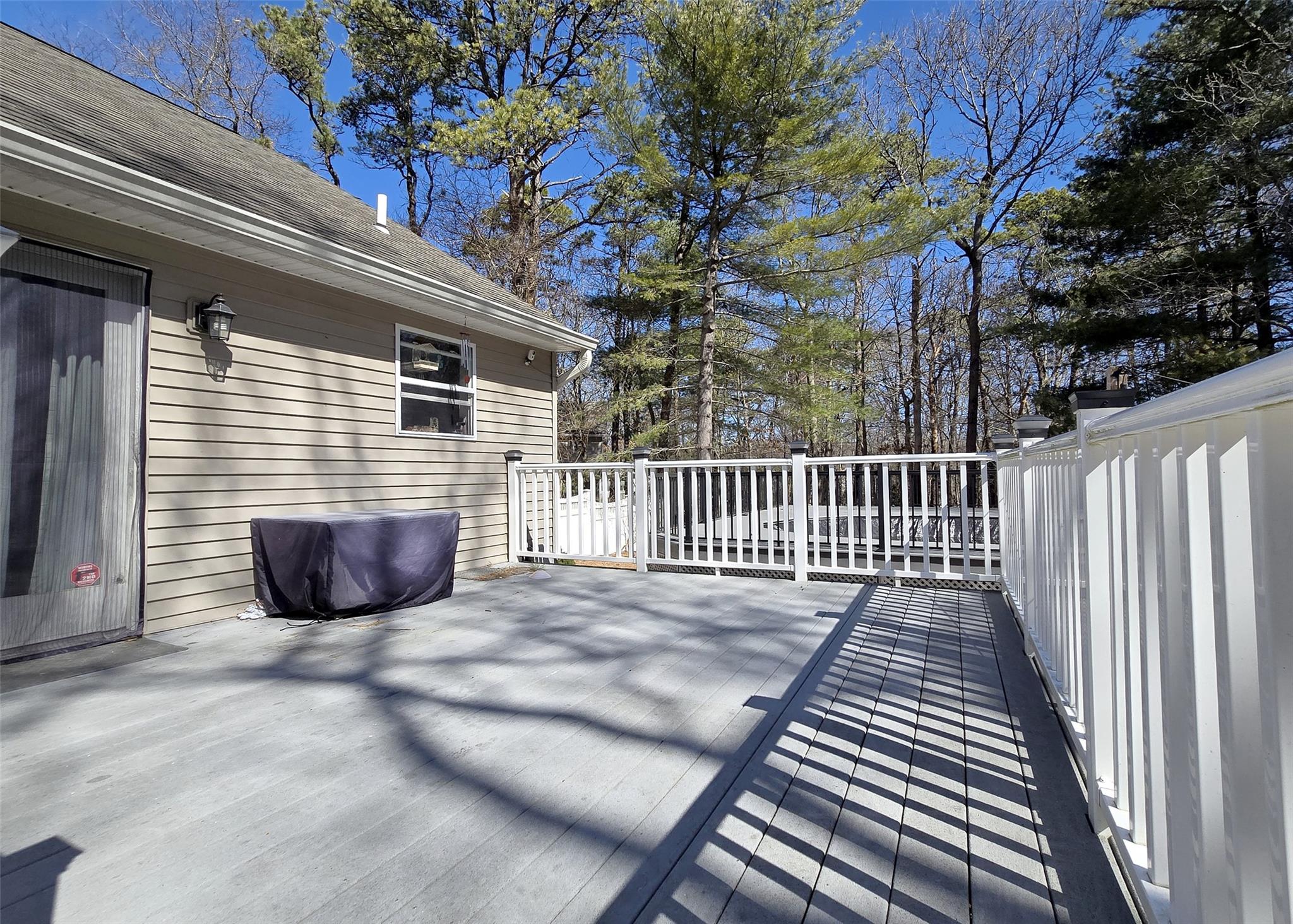 11 Doral Lane, Yaphank, NY 11980