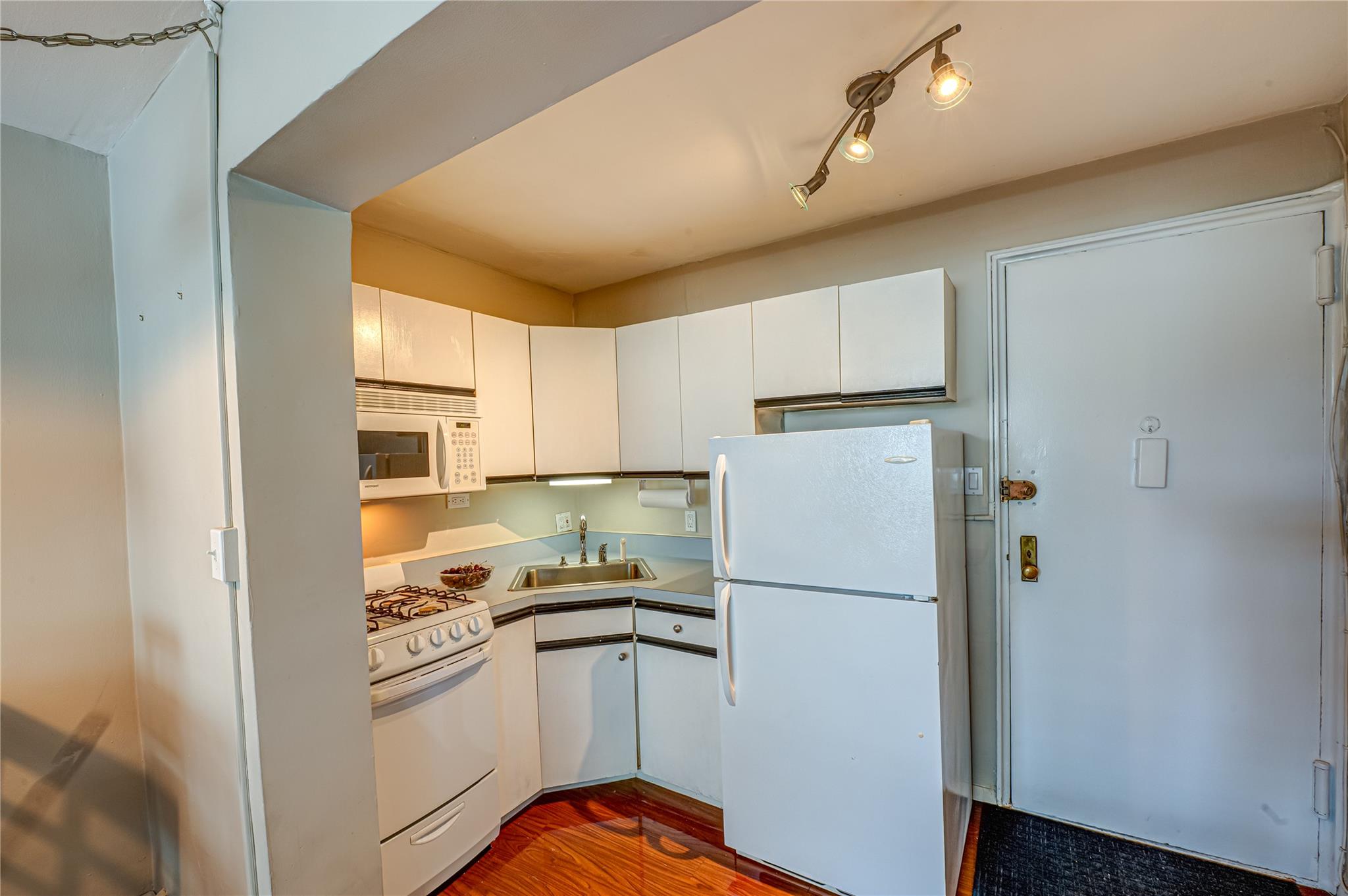 120 Horton Highway # A1, Mineola, NY 11501