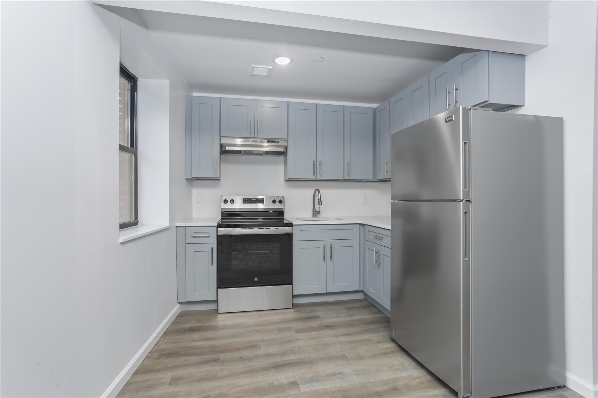 1081 Anderson, Bronx, NY 10452