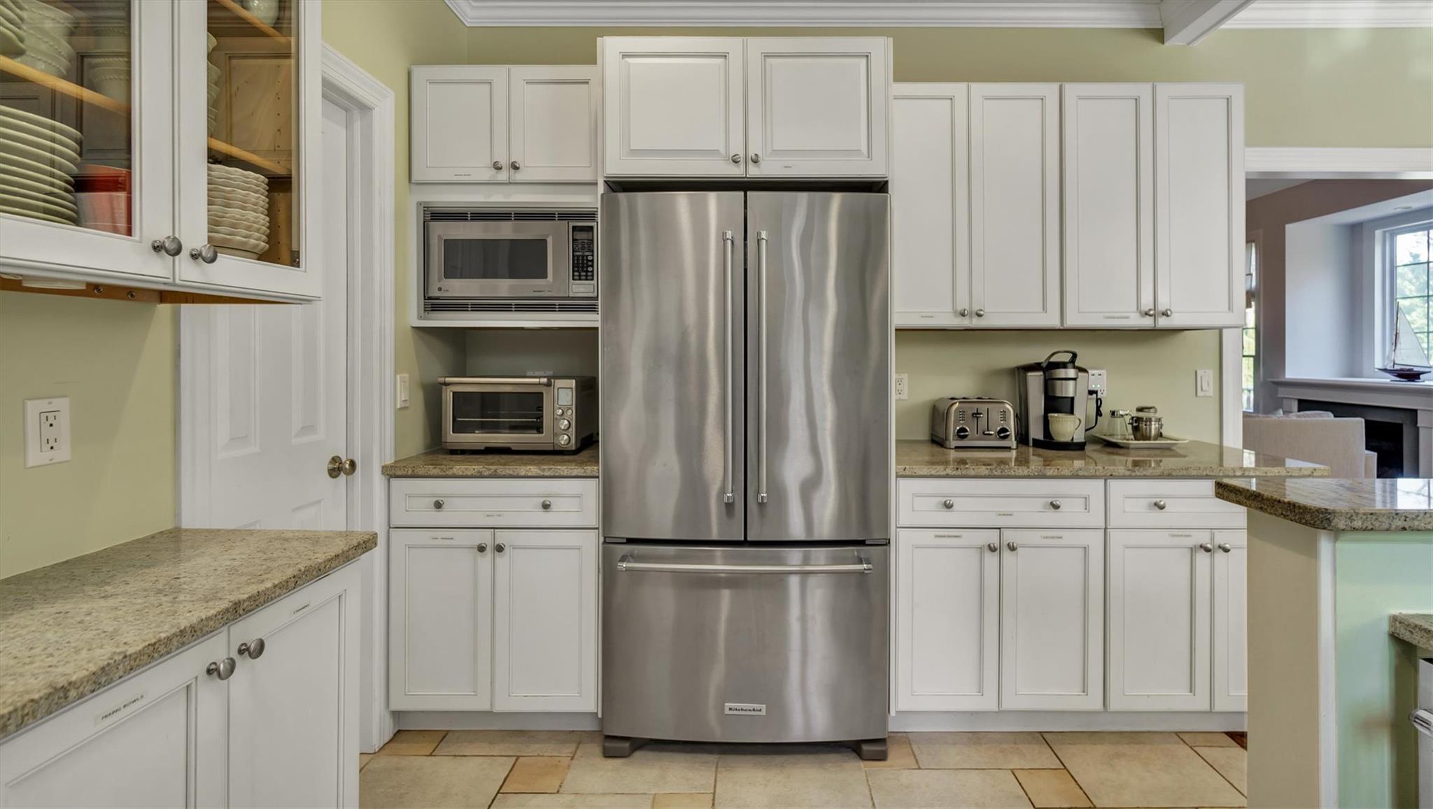 38 Bridle Path, Westhampton Beach, NY 11978