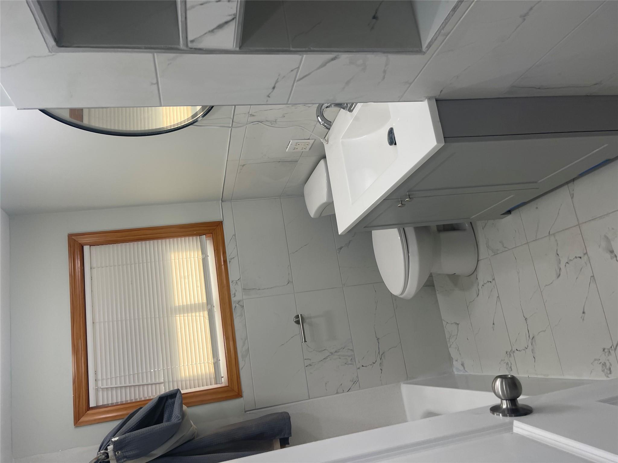 62 Lambert AVE Avenue, Farmingdale, NY 11735