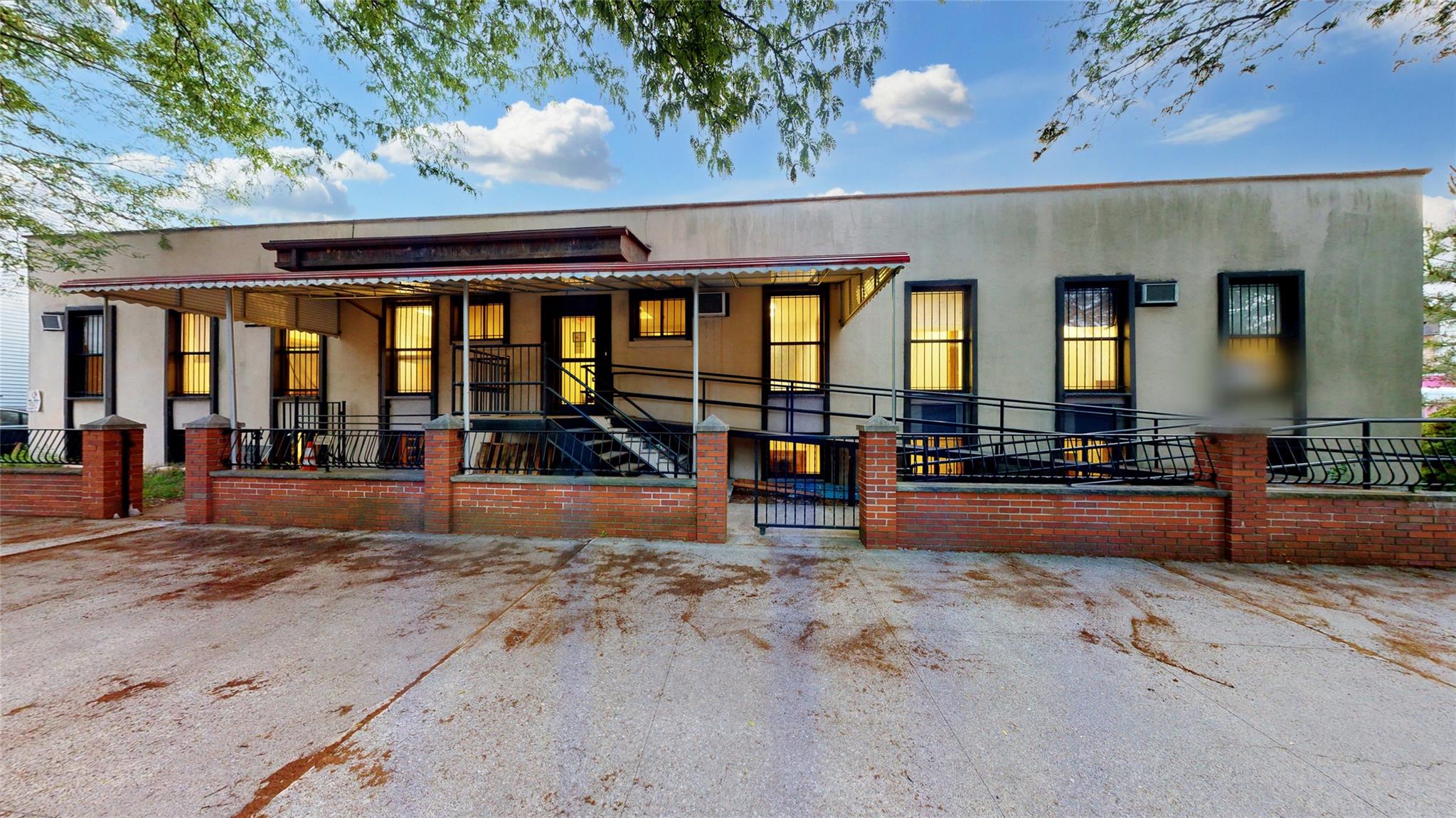 7720 74th Street, Glendale, NY 11385