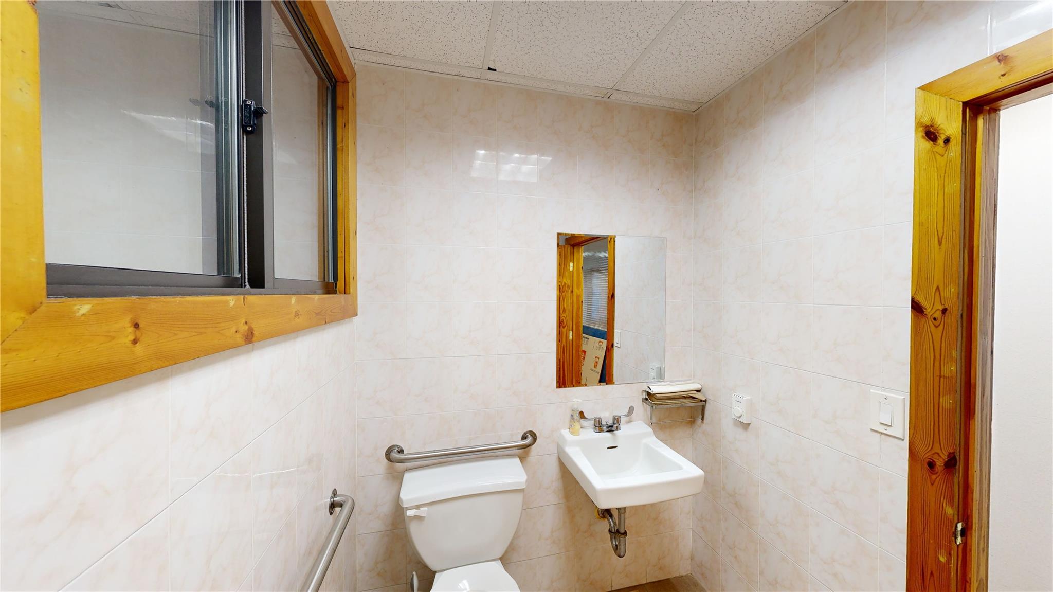 7720 74th Street, Glendale, NY 11385