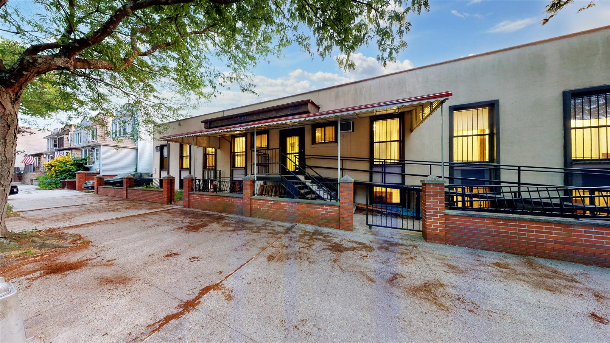 7720 74th Street, Glendale, NY 11385