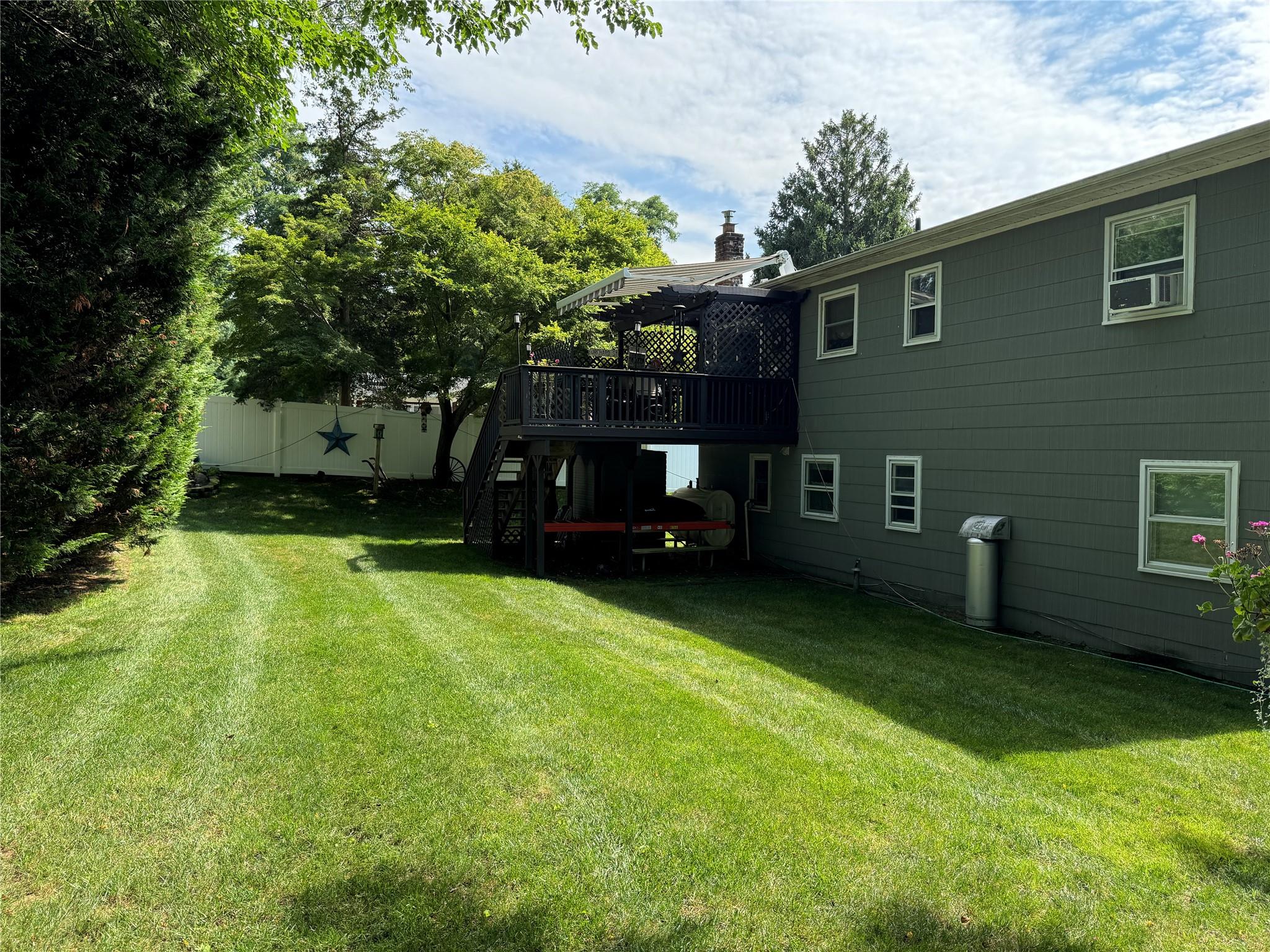 16 Maple Road, Wading River, NY 11792