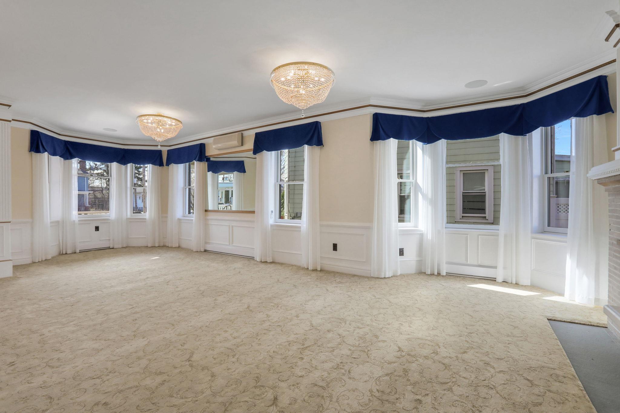 411 Albany Avenue, Kingston, NY 12401