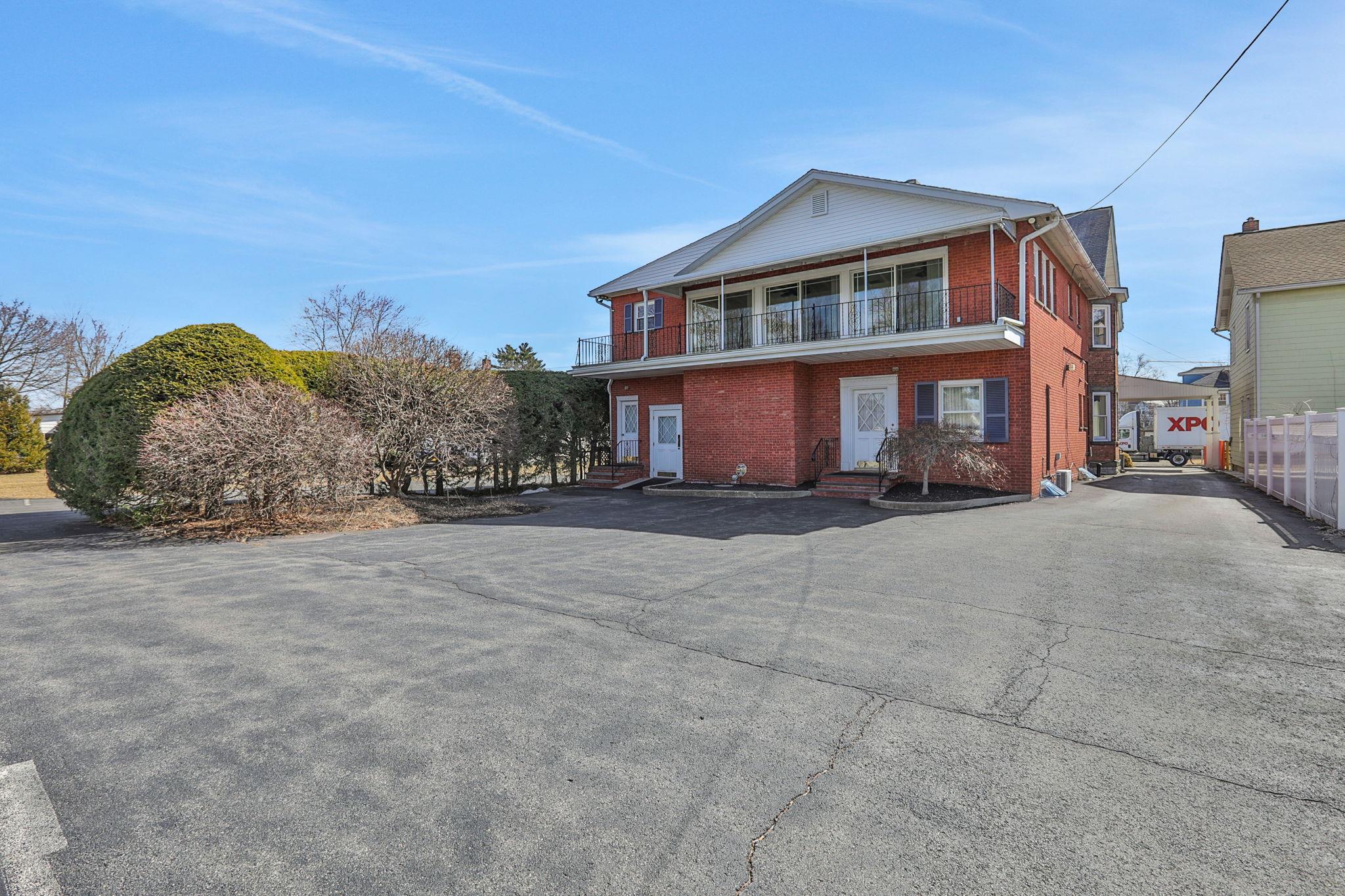 411 Albany Avenue, Kingston, NY 12401