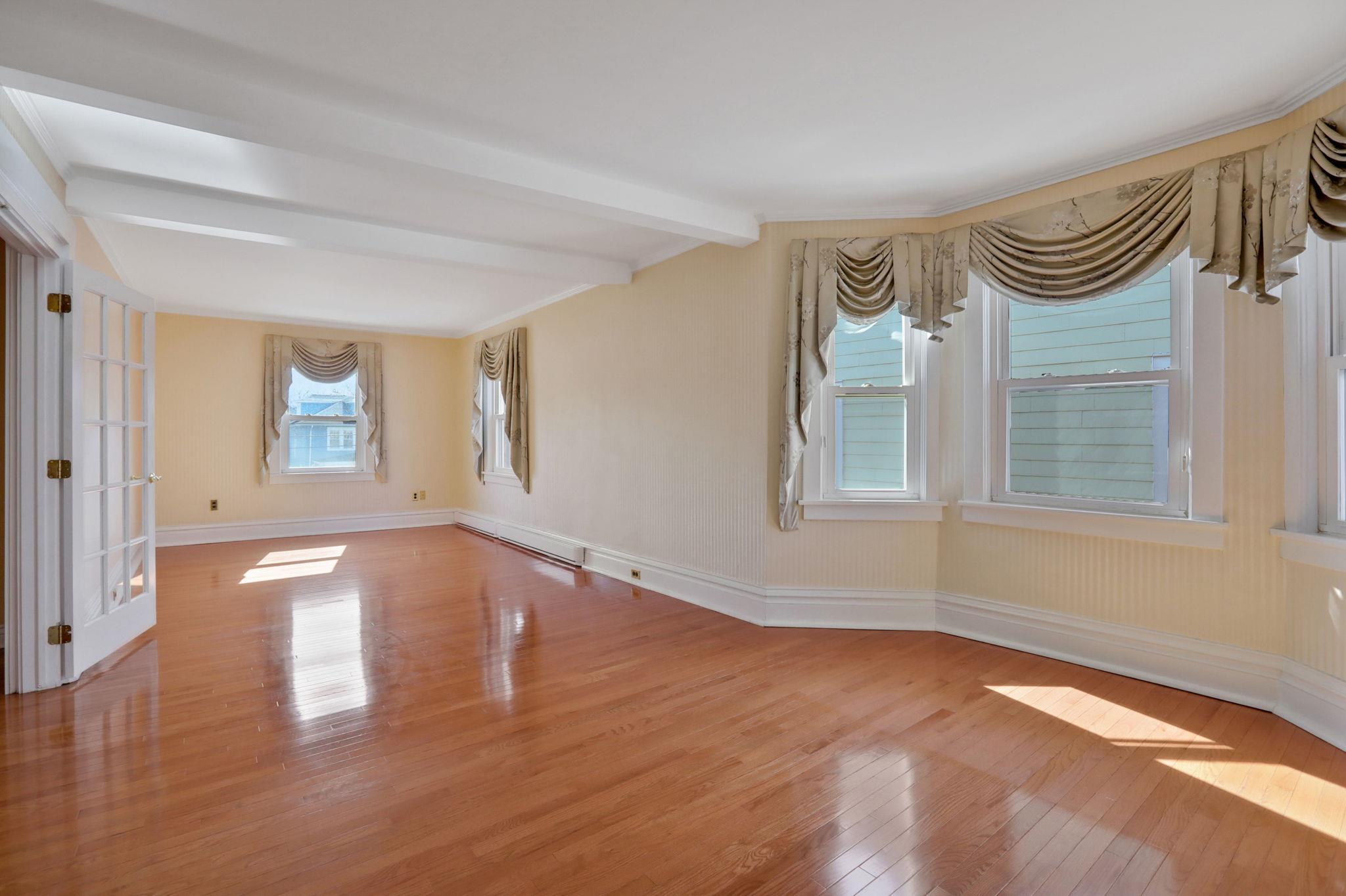 411 Albany Avenue, Kingston, NY 12401