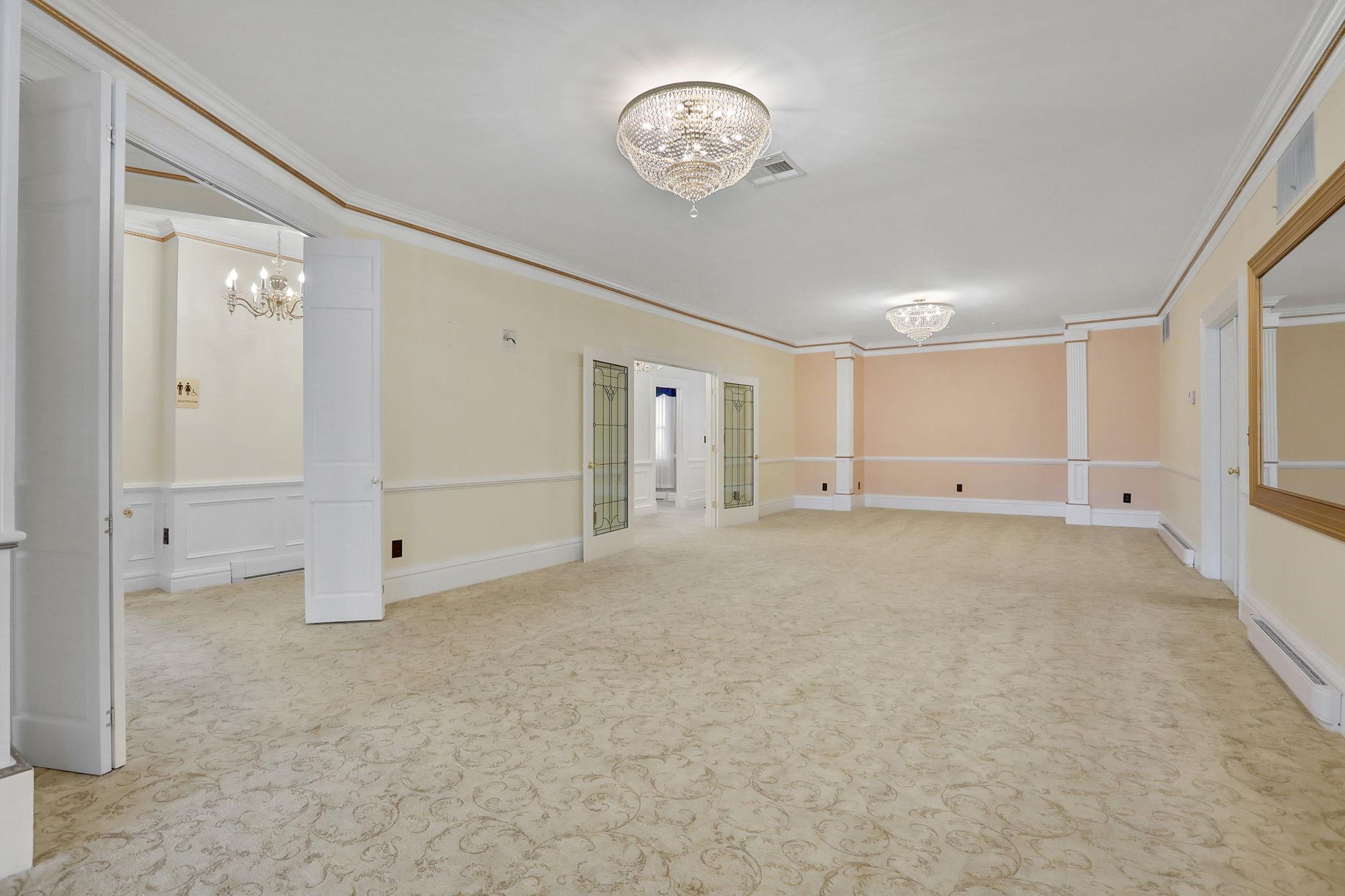 411 Albany Avenue, Kingston, NY 12401