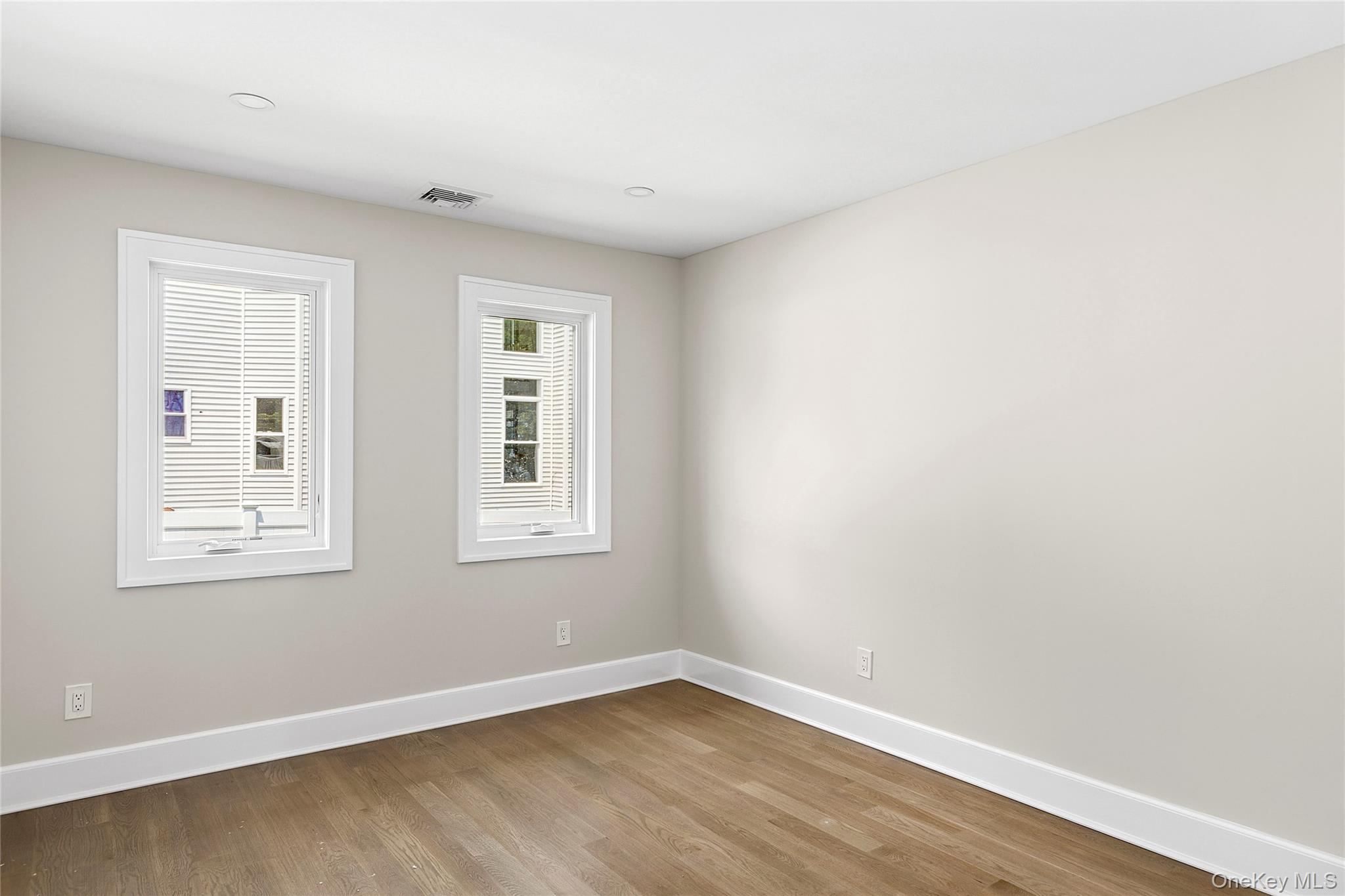 193 Holiday Boulevard, Center Moriches, NY 11934