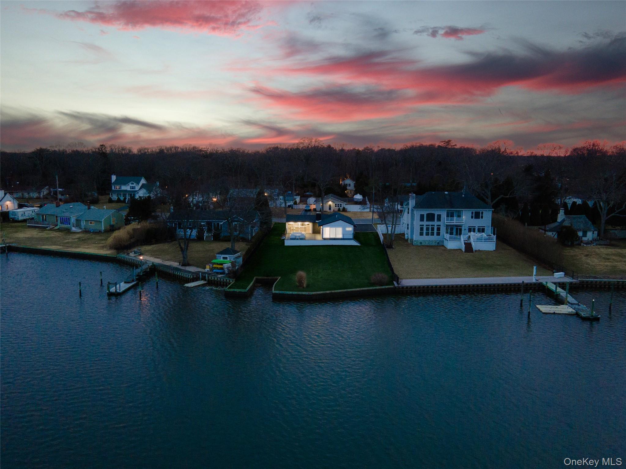 193 Holiday Boulevard, Center Moriches, NY 11934