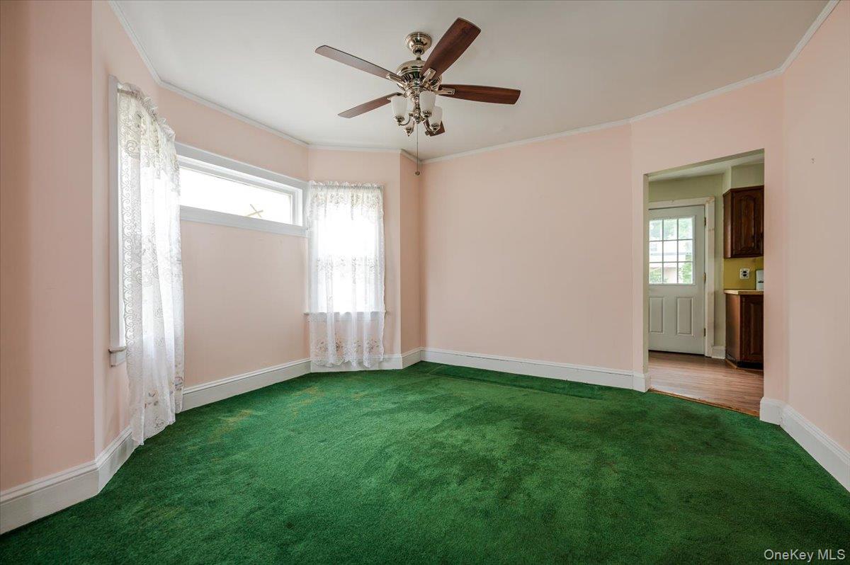 22 Pansy Avenue, Floral Park, NY 11001