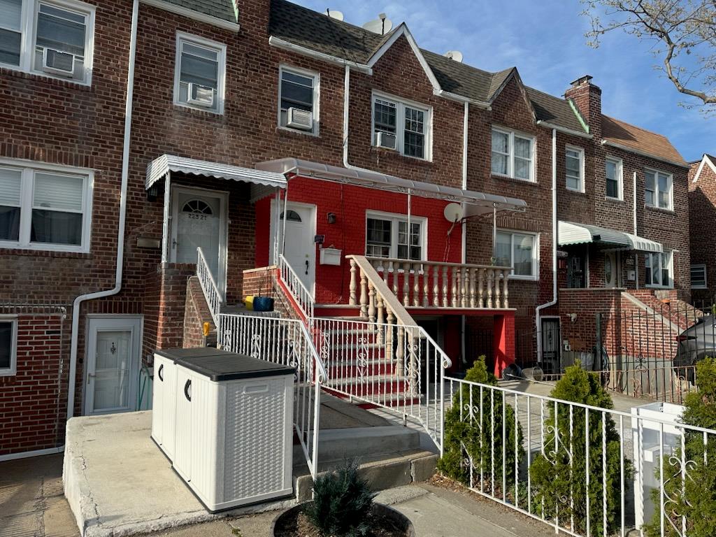 225-23 Murdock Avenue, Queens Village, NY 11429