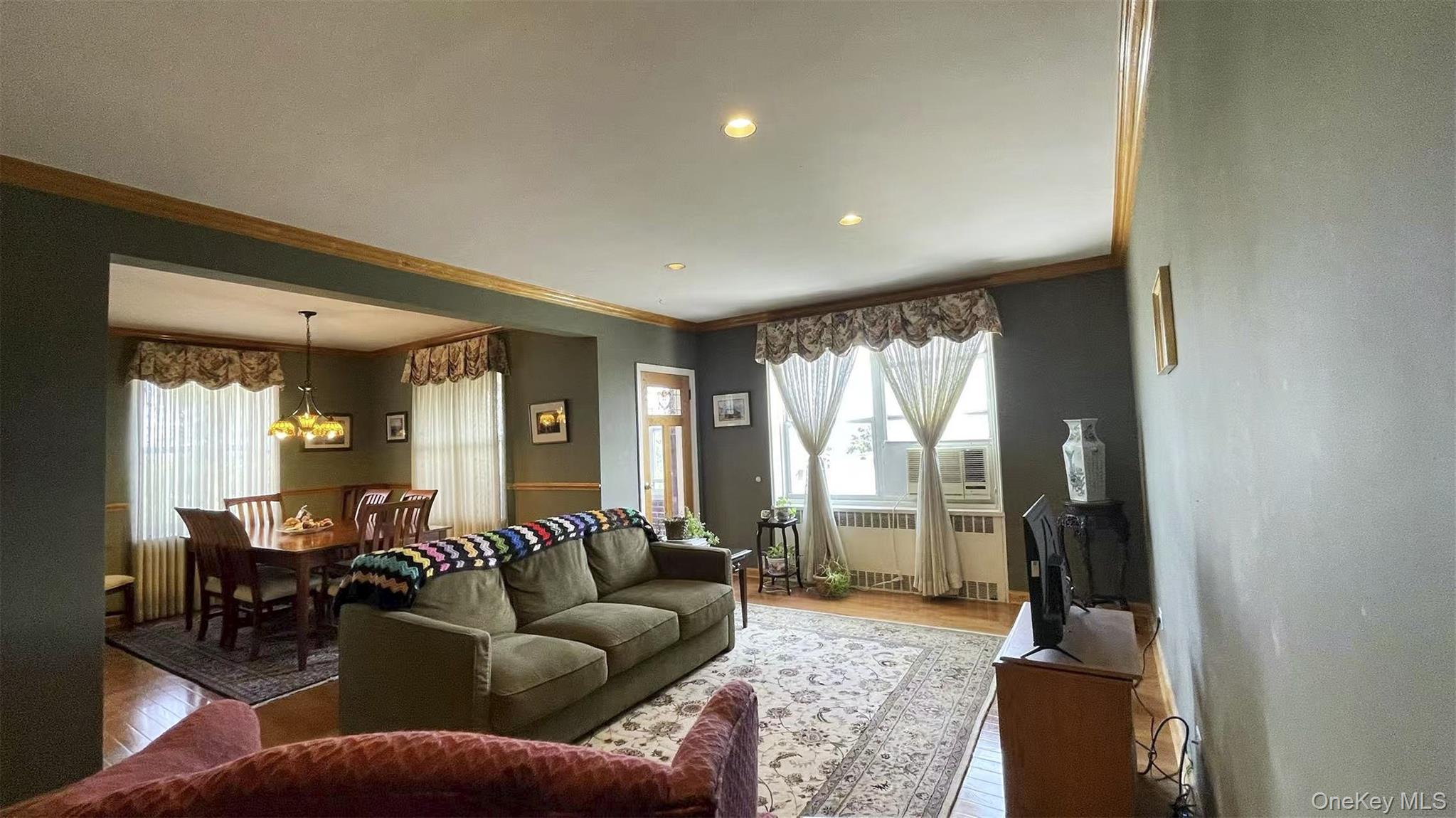 67-66 108 Street # B64, Forest Hills, NY 11375