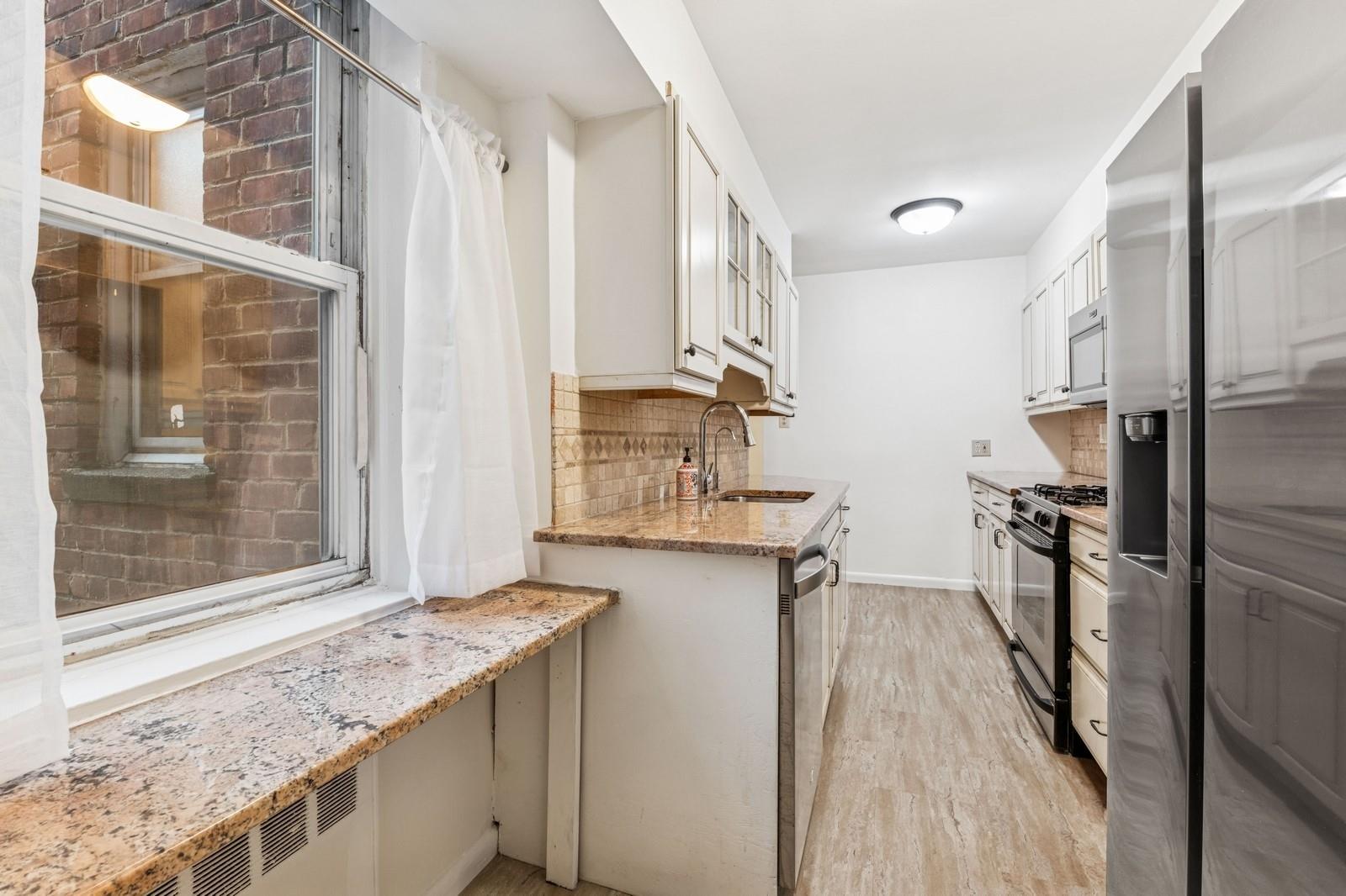 110-15 71st Road # 2K, Forest Hills, NY 11375