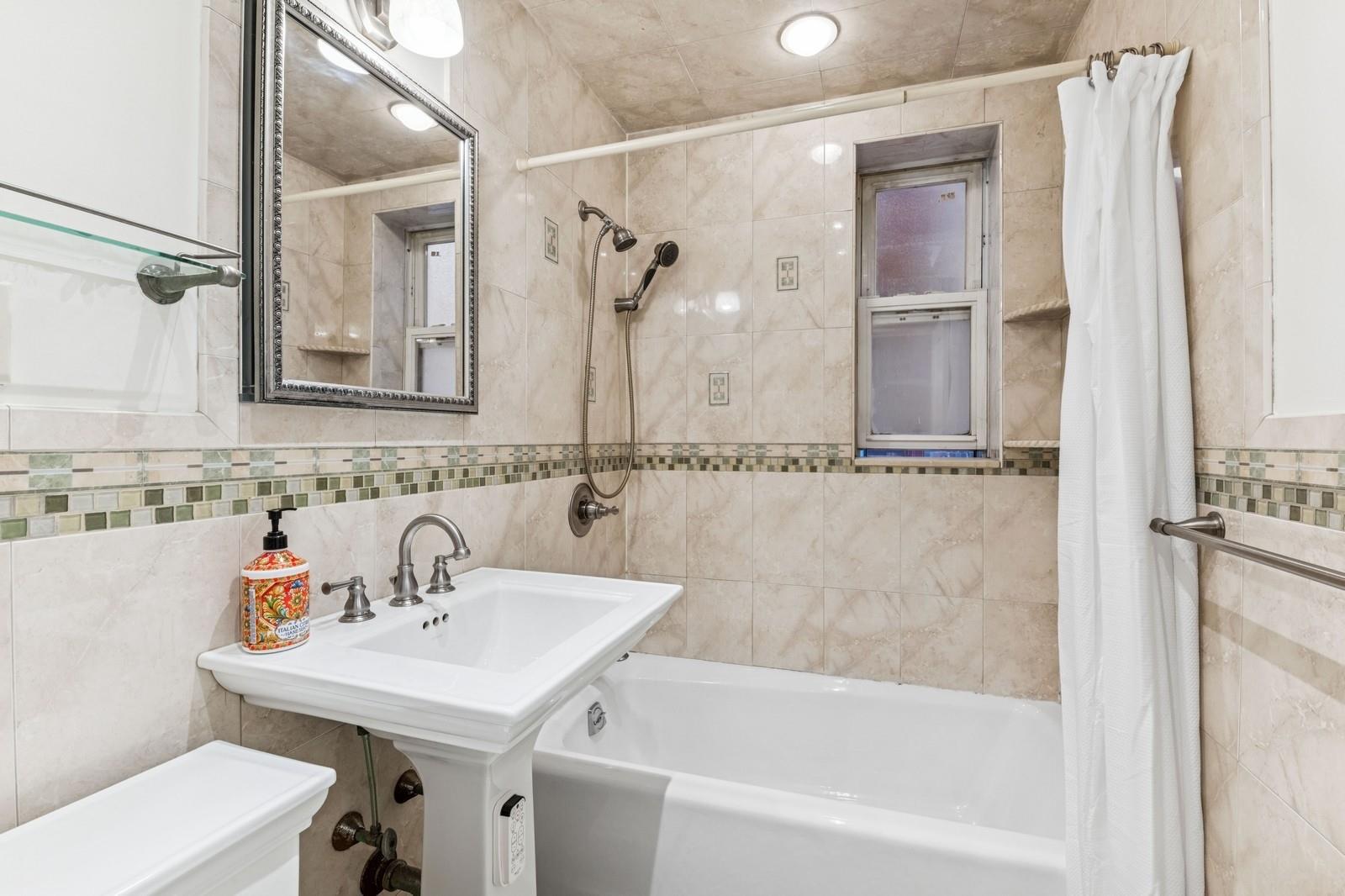 110-15 71st Road # 2K, Forest Hills, NY 11375