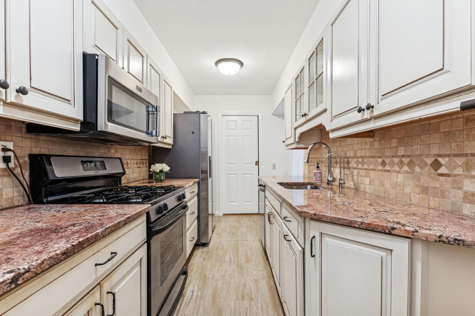 110-15 71st Road # 2K, Forest Hills, NY 11375