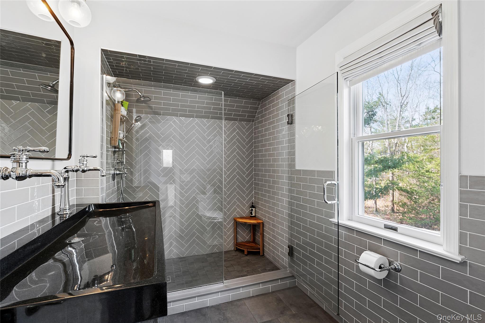 14 Towhee Trail, East Hampton, NY 11937