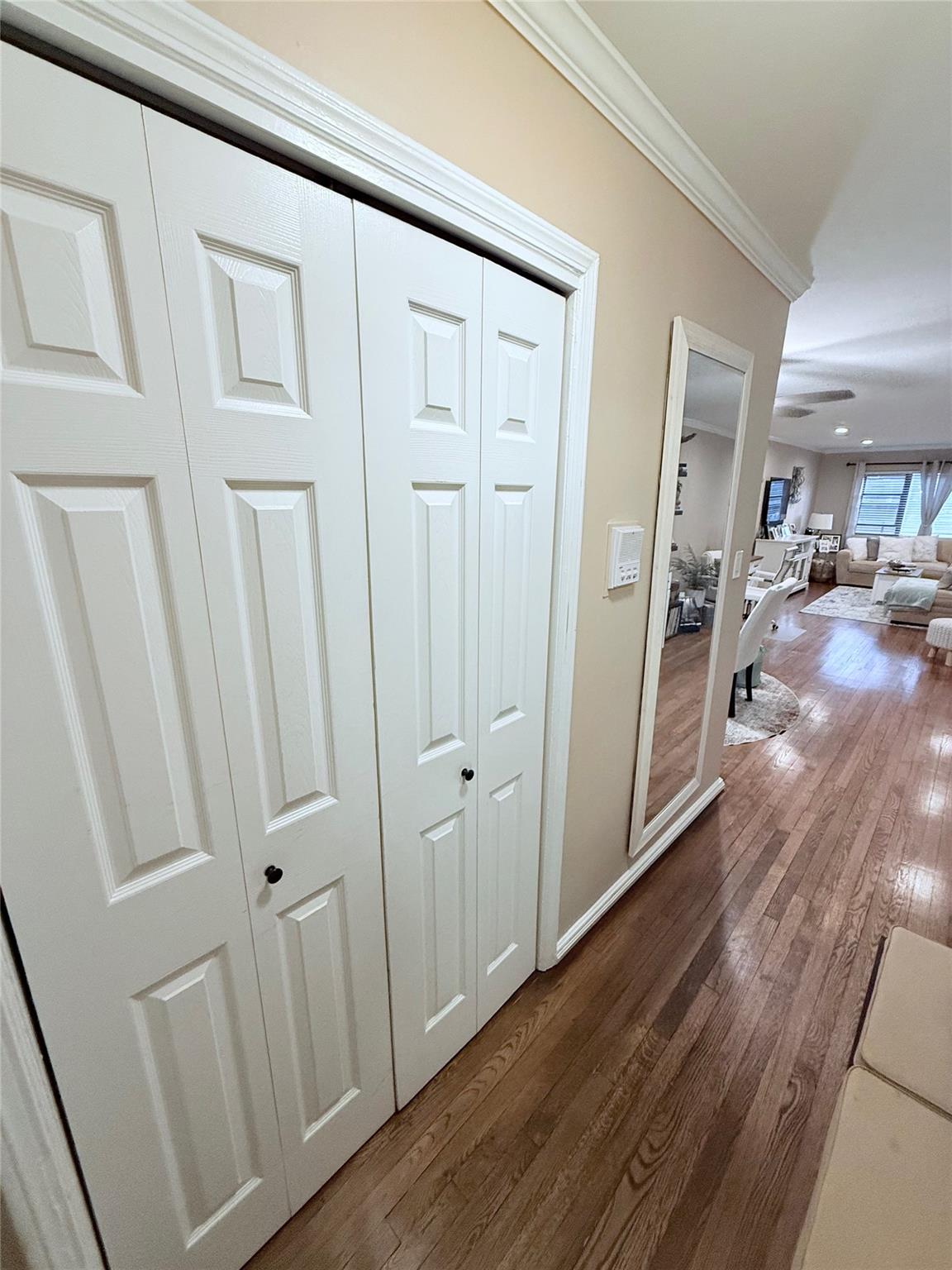 1213 E Broadway # B12, Hewlett, NY 11557