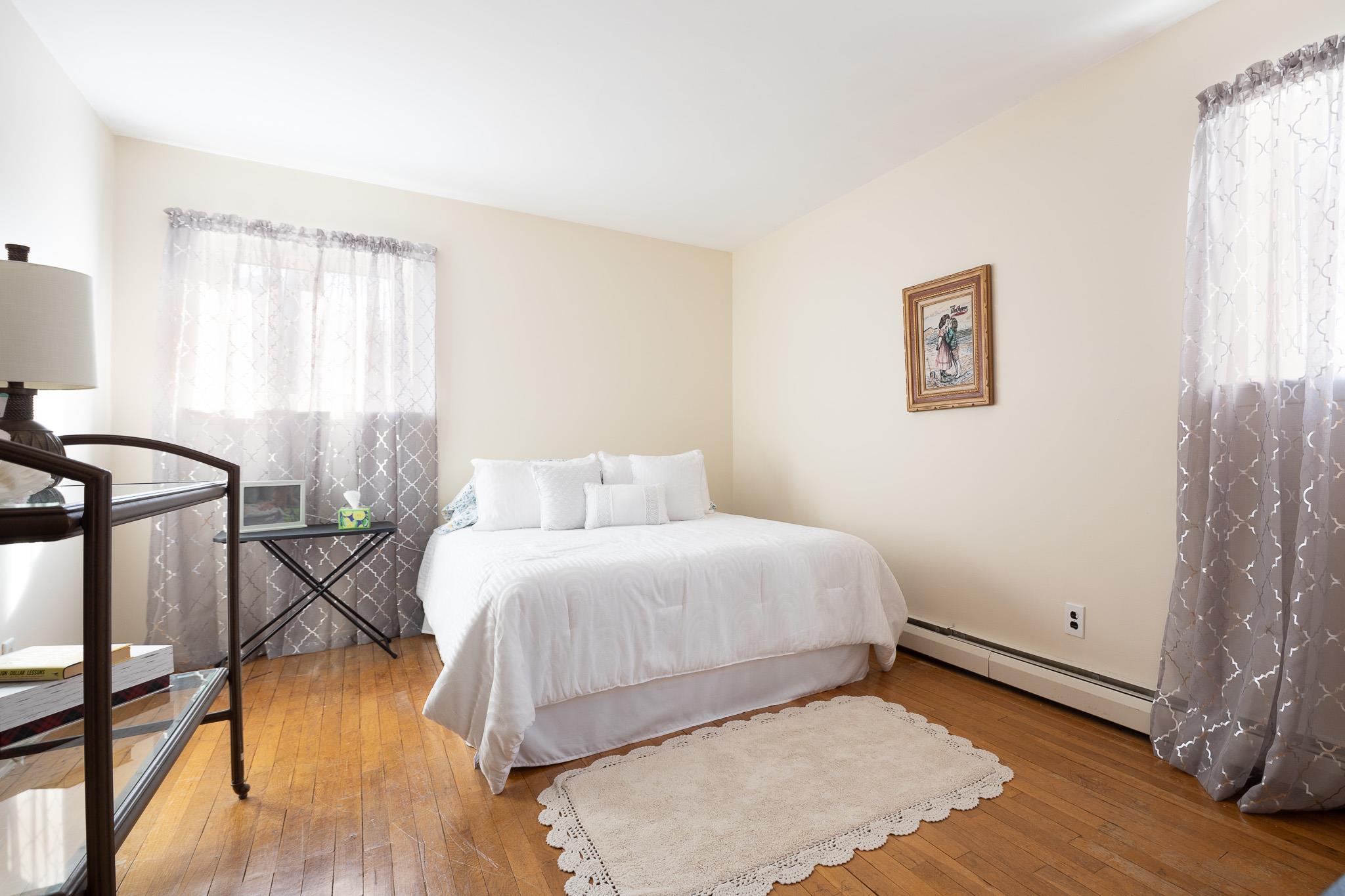 53 Tulipwood Dr, Commack, NY 11725