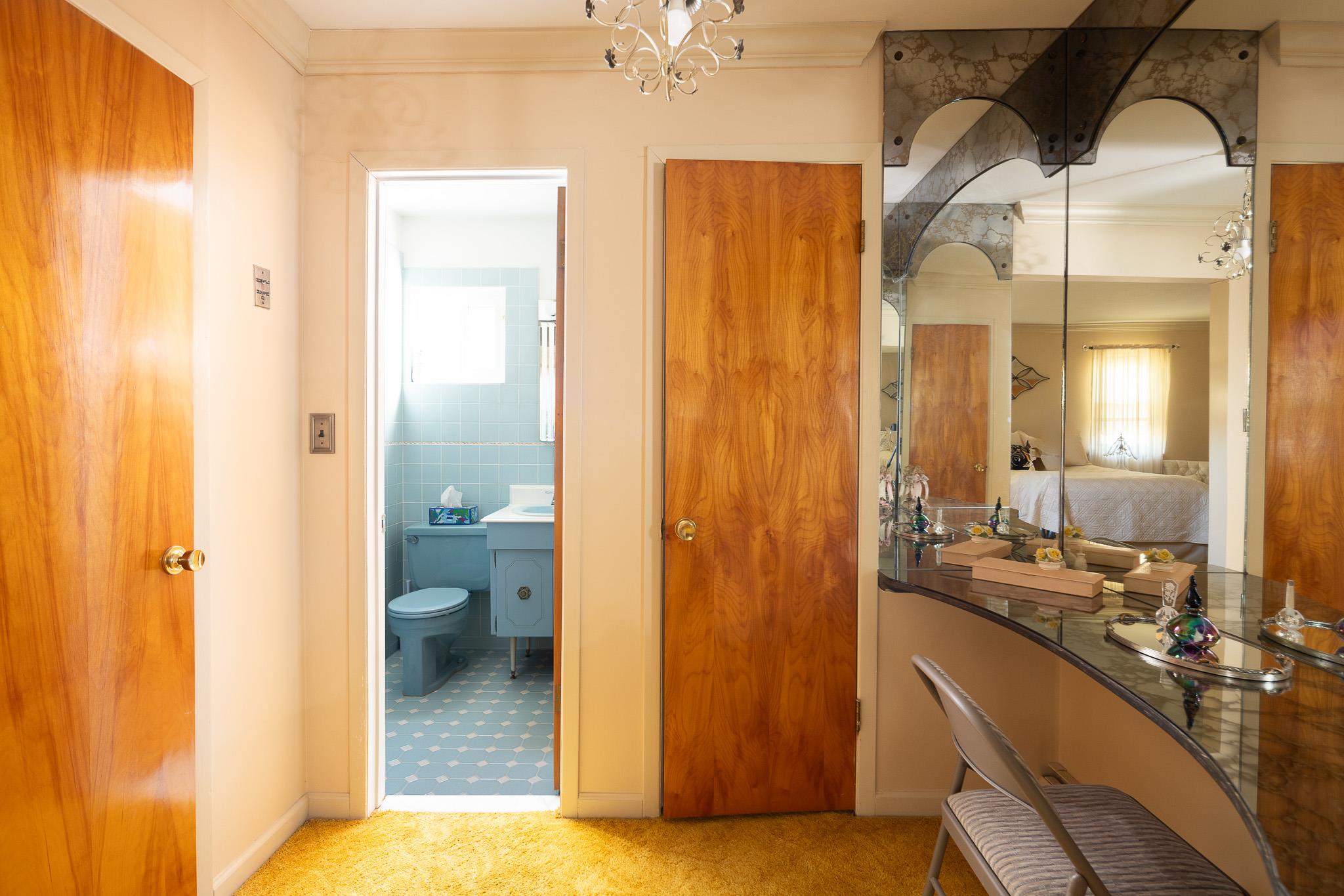 53 Tulipwood Dr, Commack, NY 11725