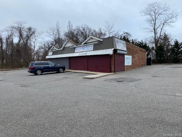 1470 Sunrise Highway, Islip, NY 11706