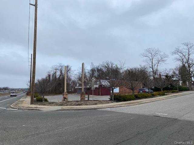 1470 Sunrise Highway, Islip, NY 11706