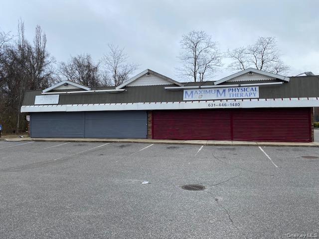 1470 Sunrise Highway, Islip, NY 11706