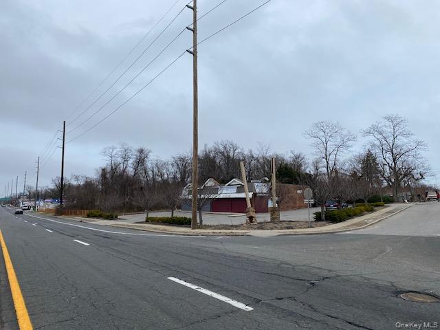 1470 Sunrise Highway, Islip, NY 11706