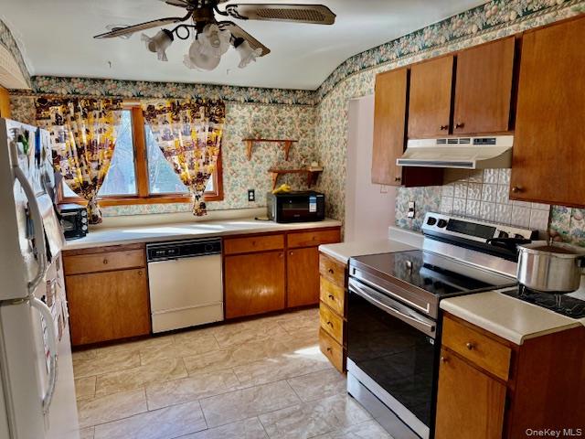 40 Church Street, Central Islip, NY 11722