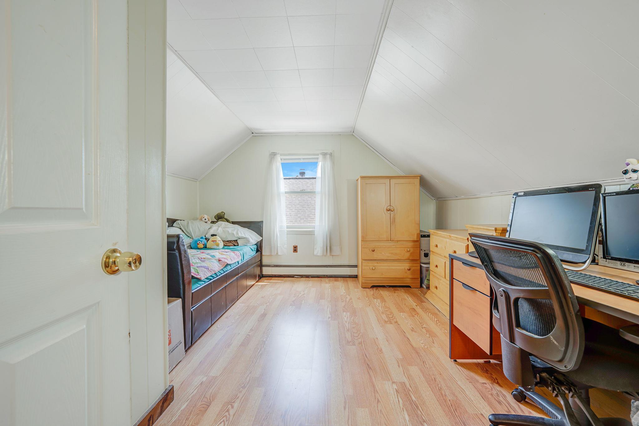 639 Robin Court, West Hempstead, NY 11552