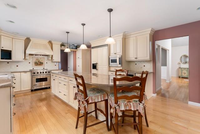 39 Jefferson Landing Circle, Port Jefferson, NY 11777