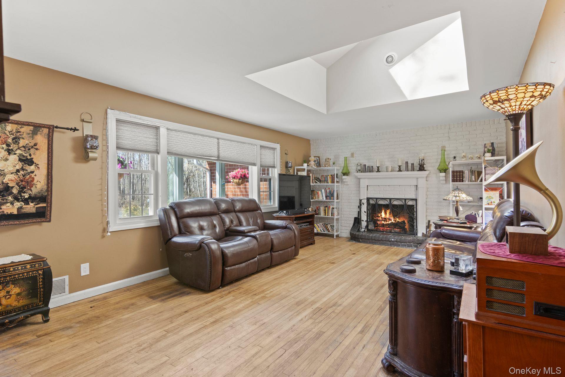 43 Harrison Avenue, Hauppauge, NY 11788