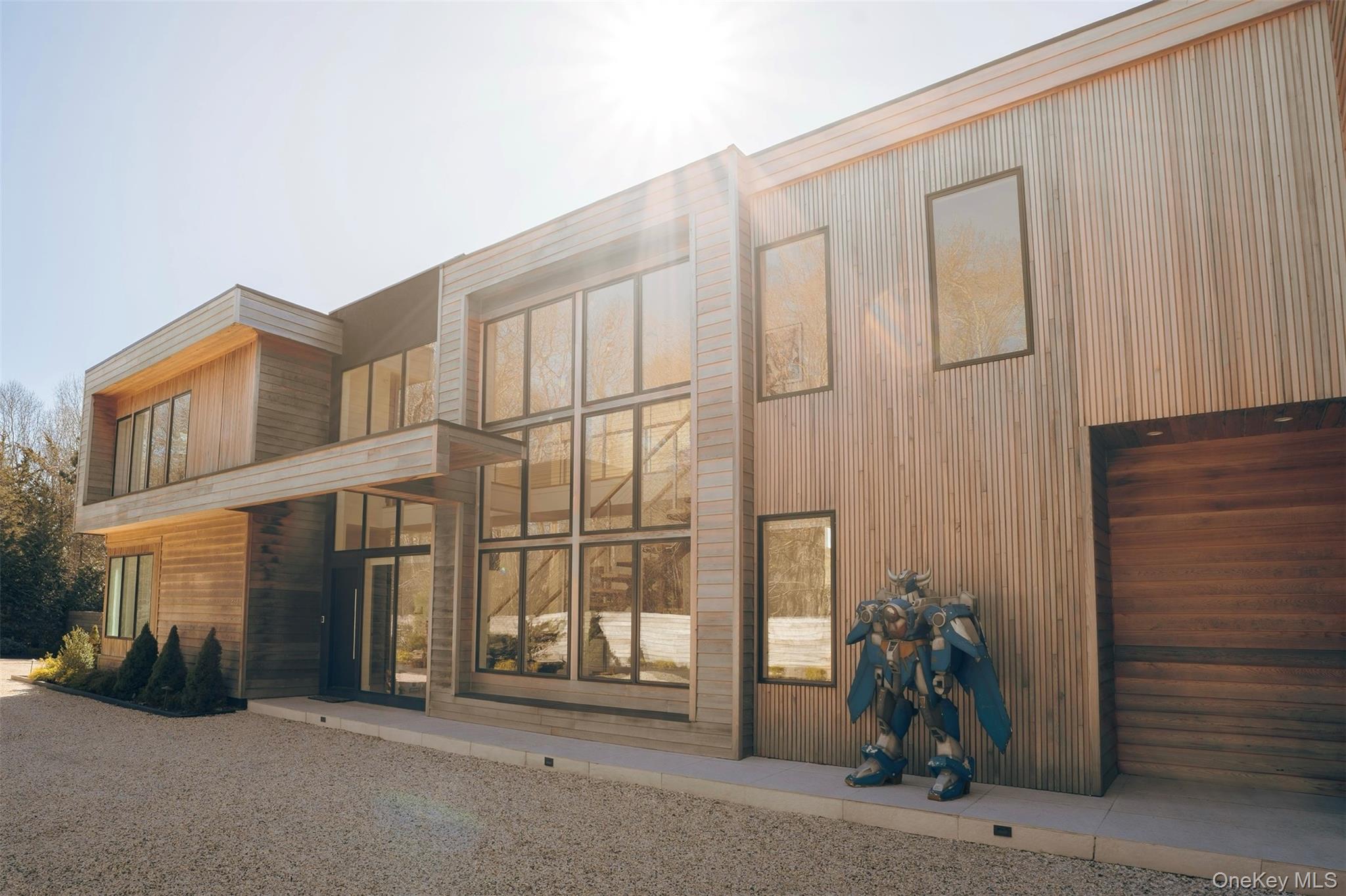 233 N Magee Street, Southampton, NY 11968