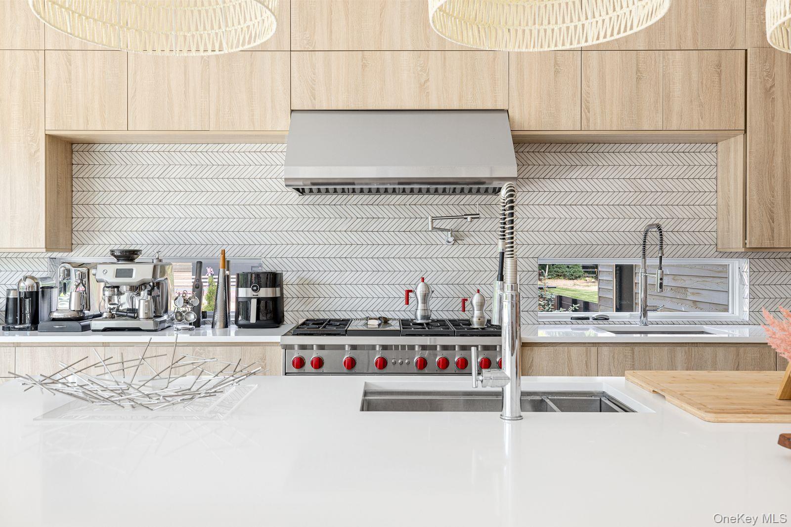 233 N Magee Street, Southampton, NY 11968