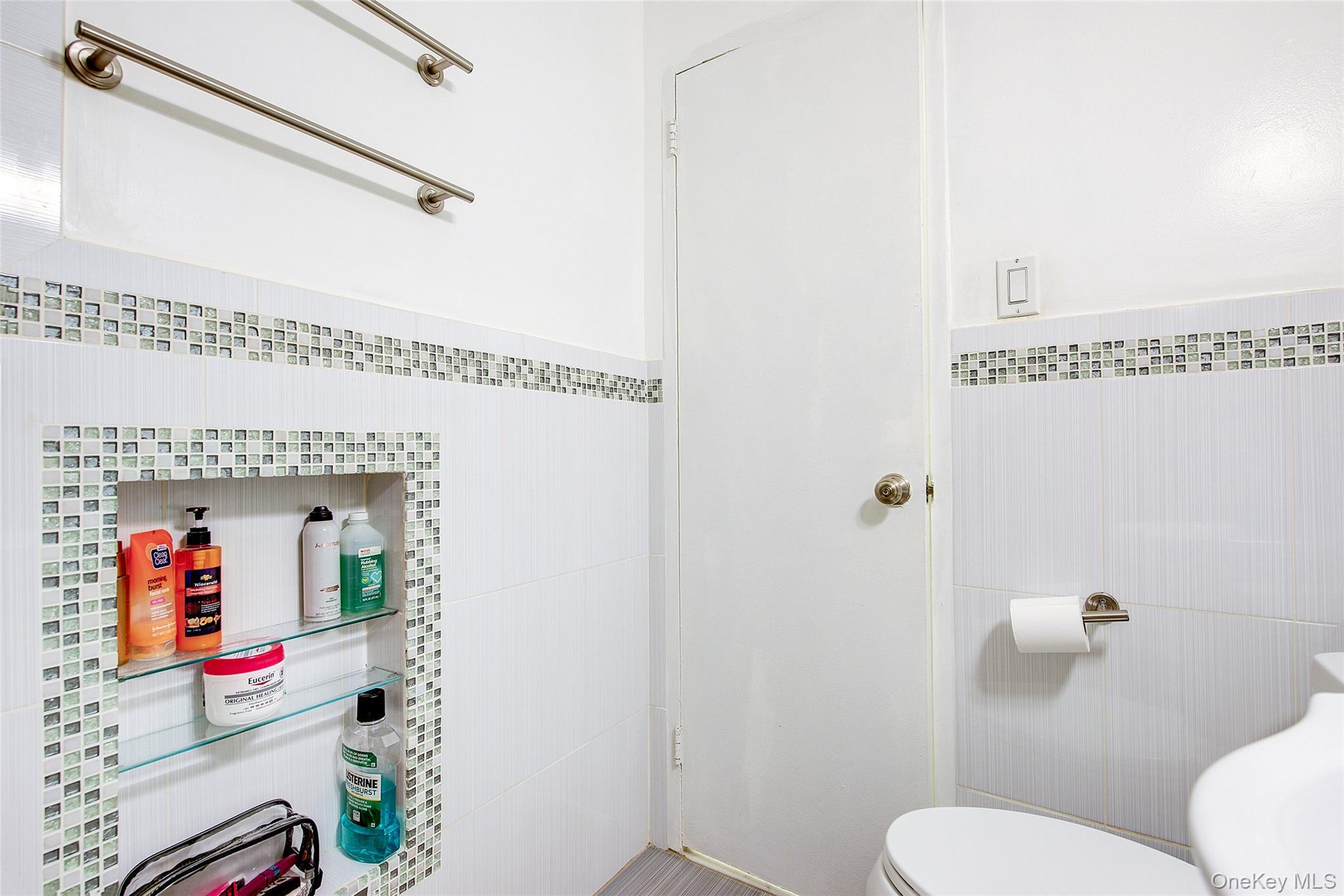 107-40 Queens Boulevard # Apt 3B, Forest Hills, NY 11375