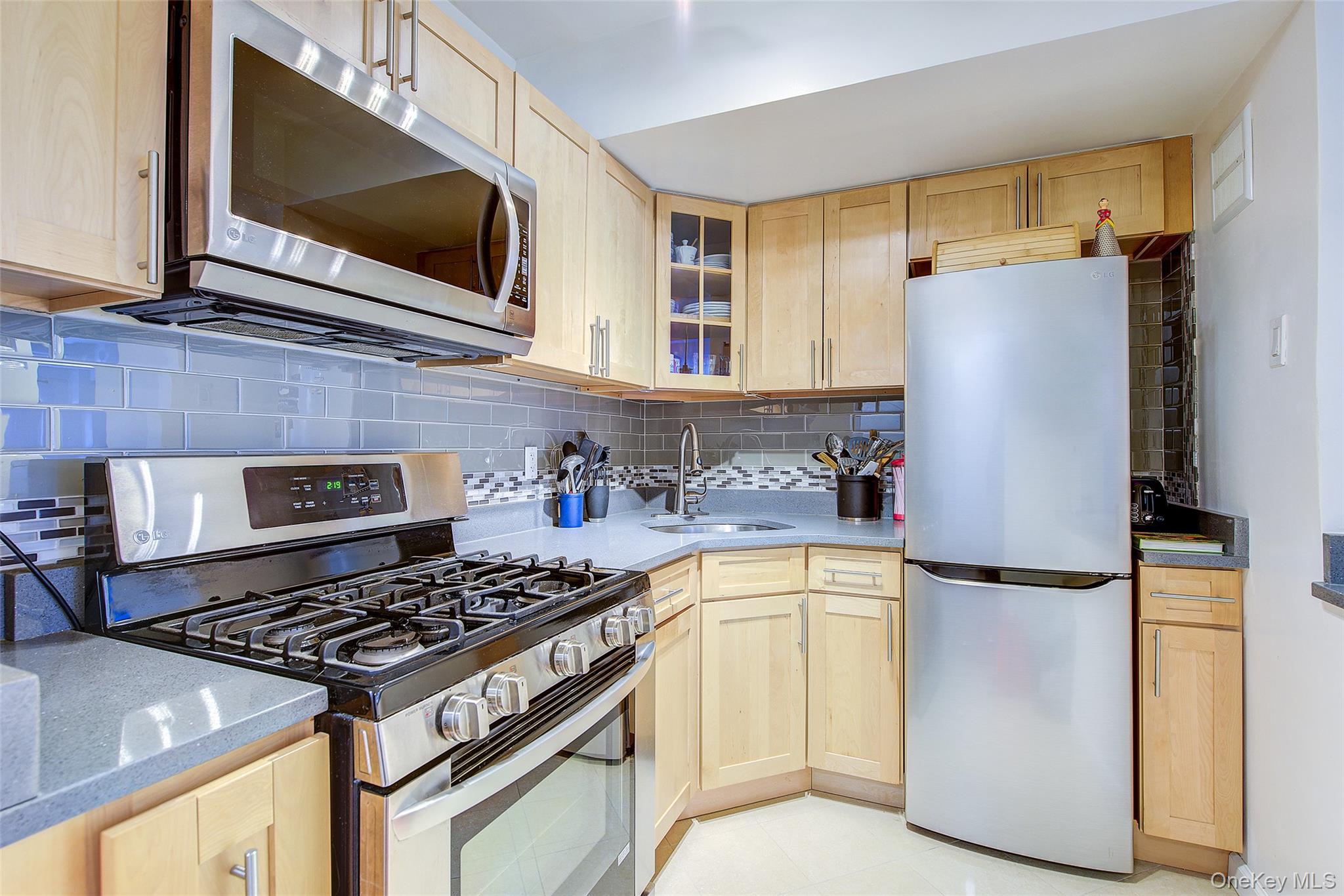 107-40 Queens Boulevard # Apt 3B, Forest Hills, NY 11375