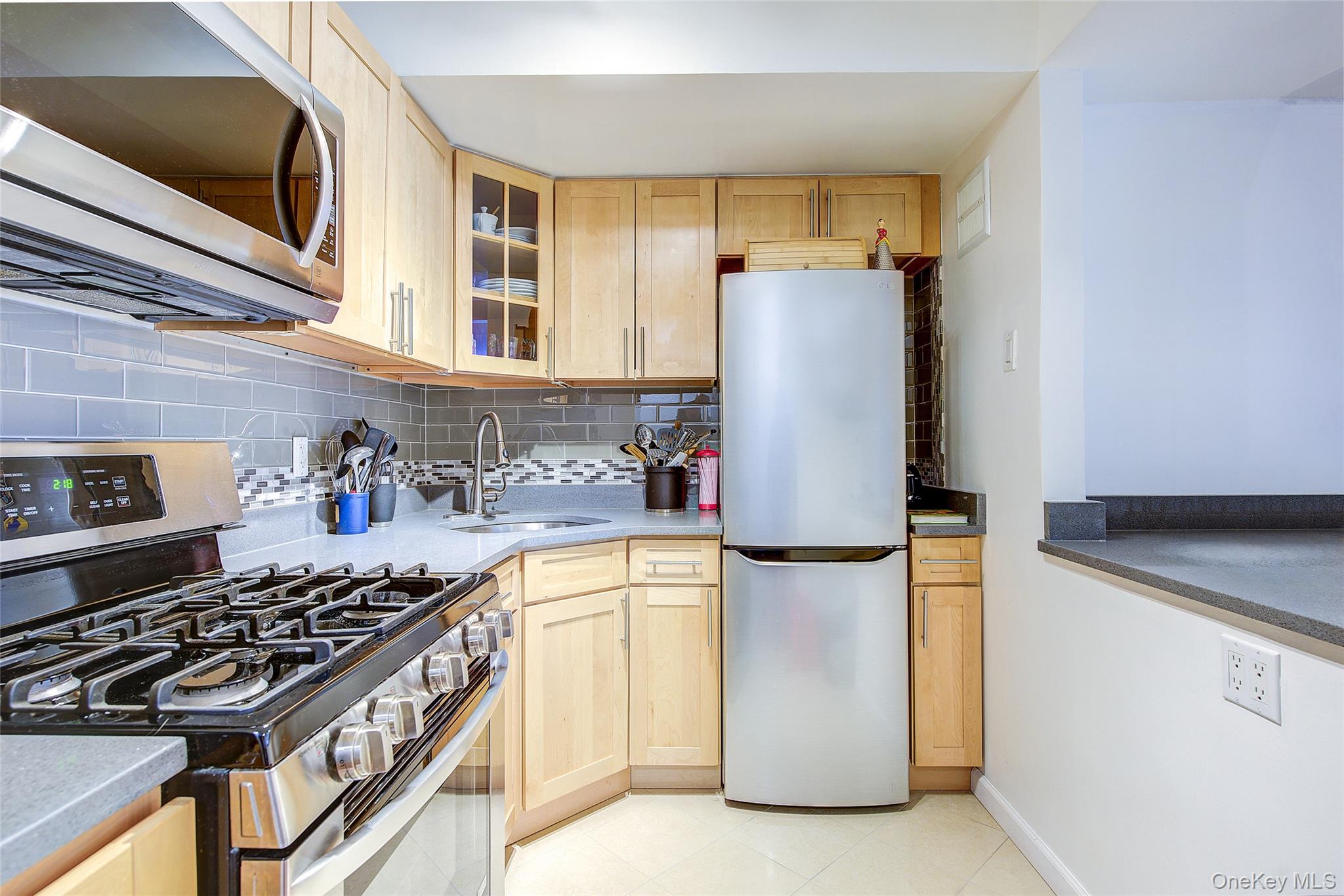 107-40 Queens Boulevard # Apt 3B, Forest Hills, NY 11375